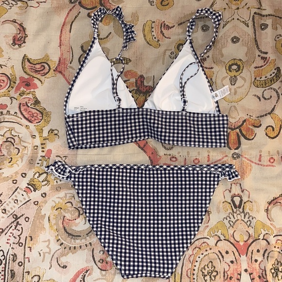 Aerie ruffled bikini set - Picture 2 of 3